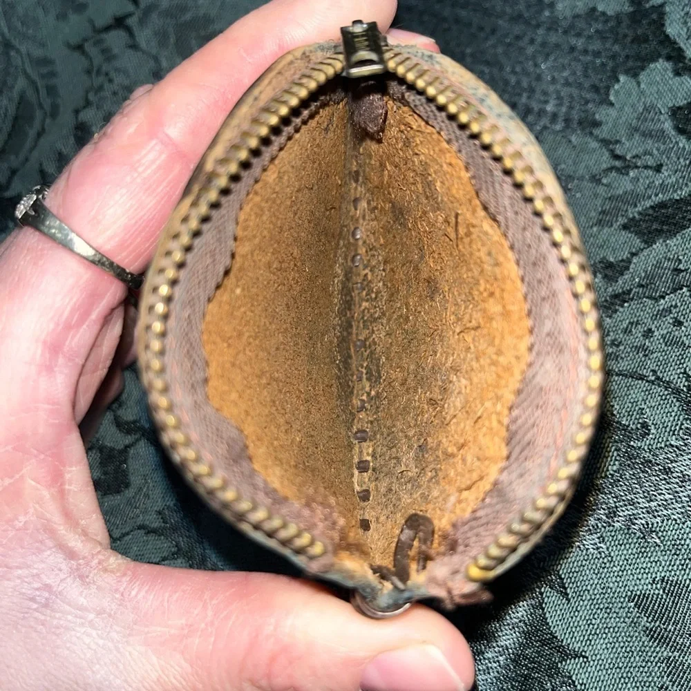 Antique Leather Coin Pouch - Picture 4 of 5
